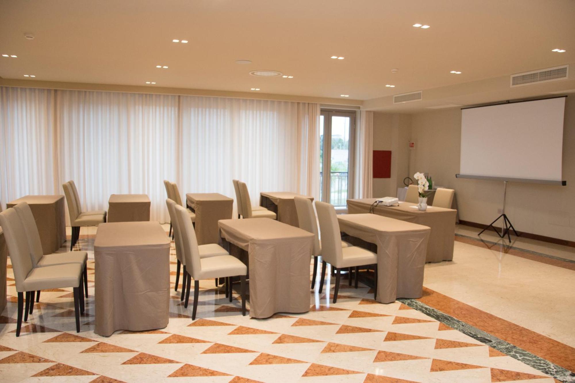 Hotel Commercio Battipaglia Eksteriør bilde