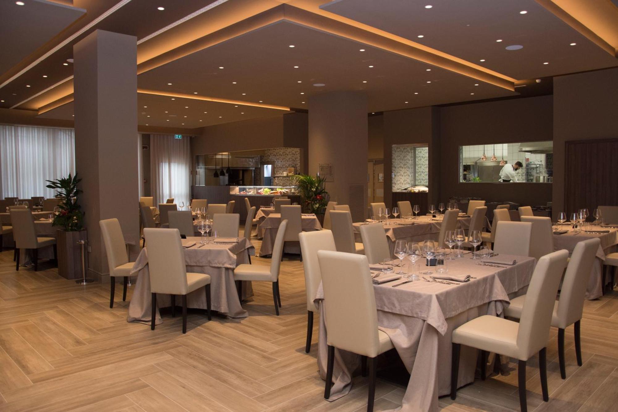 Hotel Commercio Battipaglia Eksteriør bilde