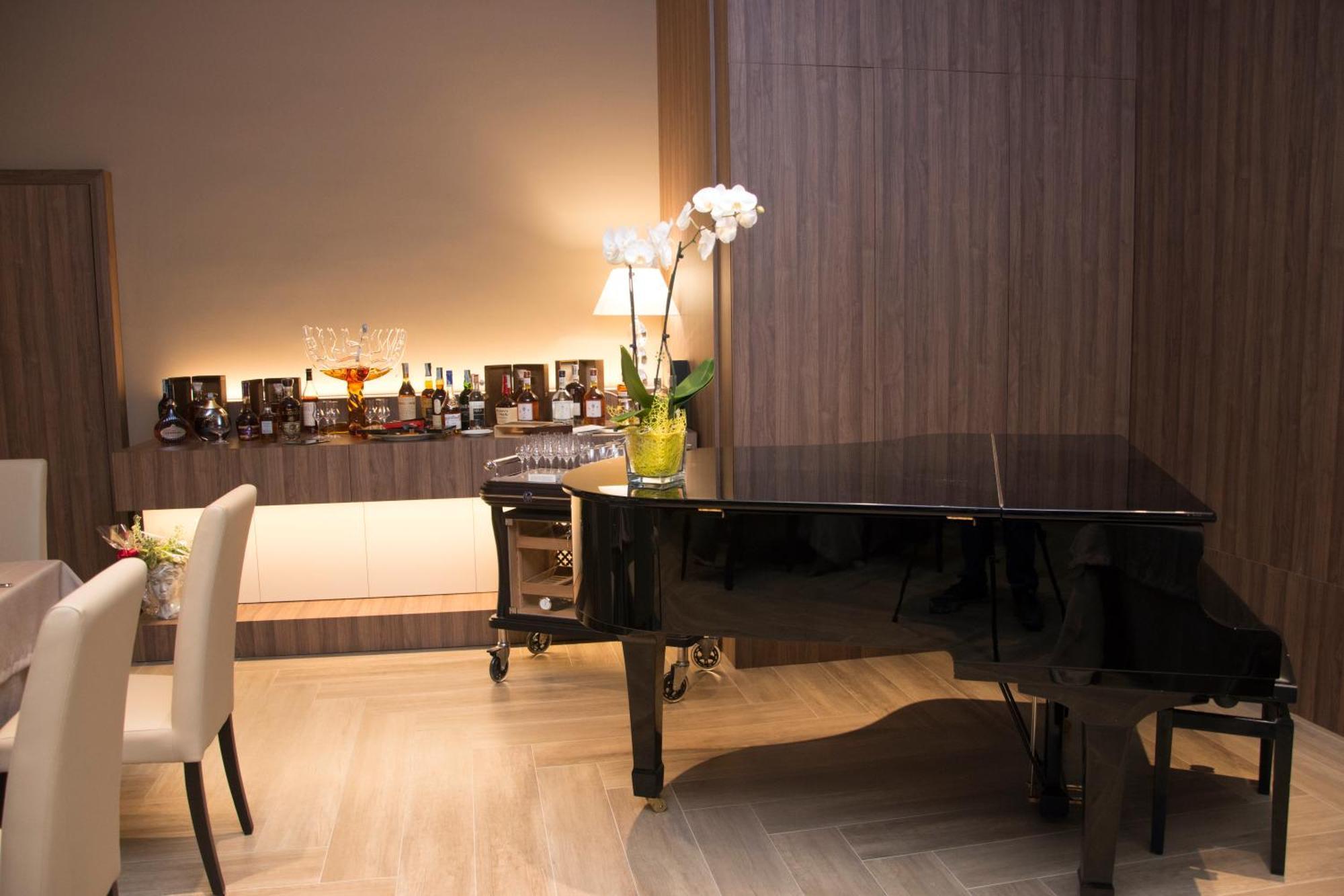 Hotel Commercio Battipaglia Eksteriør bilde