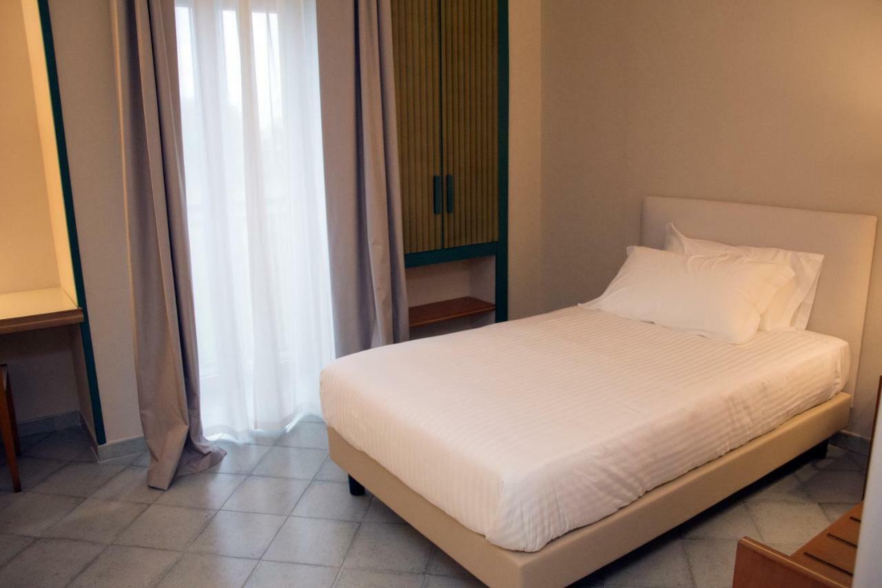 Hotel Commercio Battipaglia Eksteriør bilde