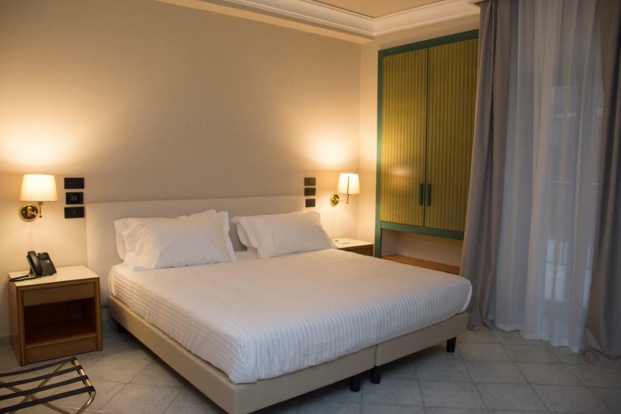 Hotel Commercio Battipaglia Eksteriør bilde